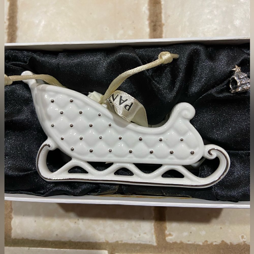 EUC‎ Pandora Unforgettable Moments 2014 Sleigh with Christmas tree charm